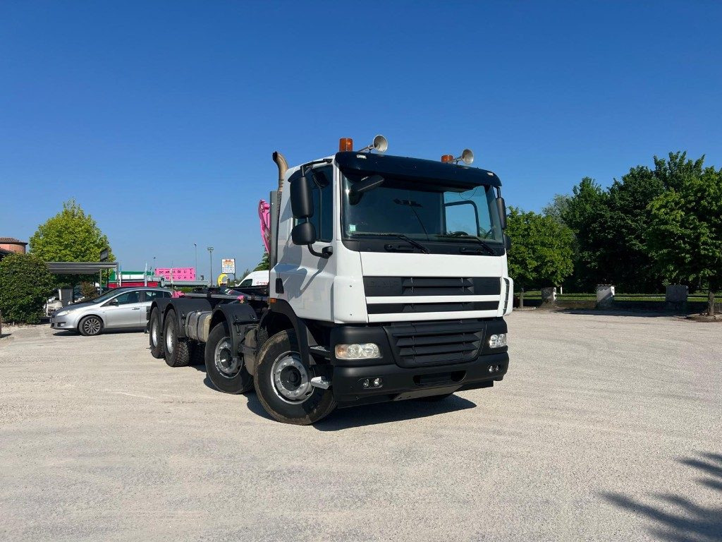 DAF CF85 SCARRABILE - Hook lift: gambar 2 DAF CF85 SCARRABILE - Hook lift: gambar 2