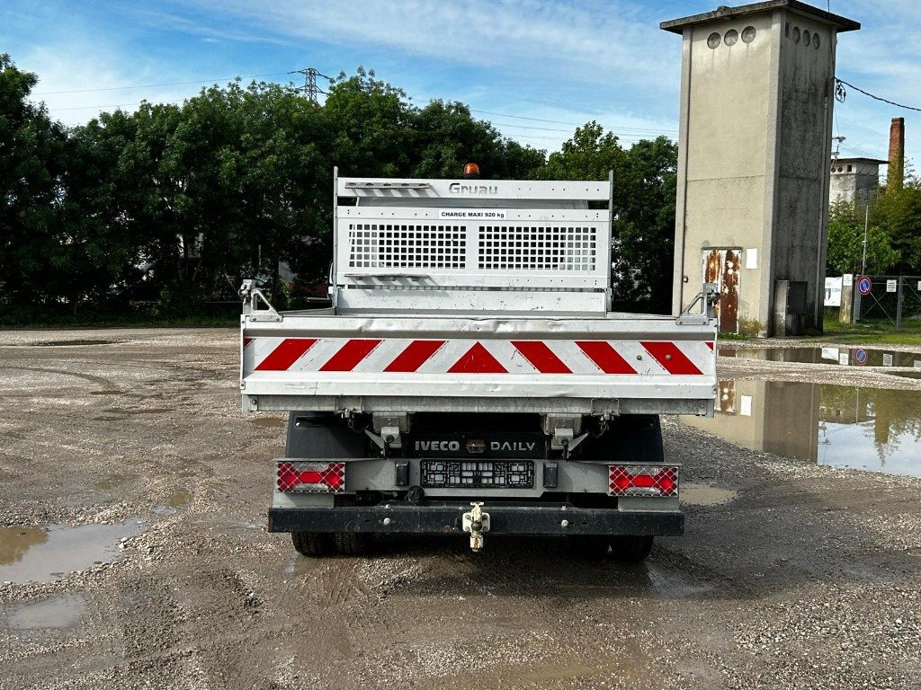 IVECO DAILY 35.140 RIBALTABILE - Van jungkit: gambar 4 IVECO DAILY 35.140 RIBALTABILE - Van jungkit: gambar 4
