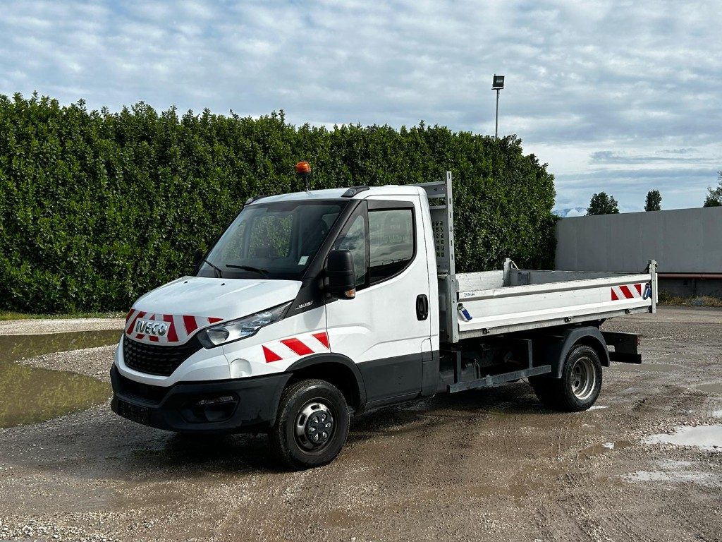 IVECO DAILY 35.140 RIBALTABILE - Van jungkit: gambar 1 IVECO DAILY 35.140 RIBALTABILE - Van jungkit: gambar 1