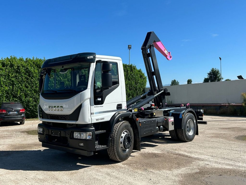 IVECO EUROCARGO 180E32K NUOVO SCARRABILE - Hook lift: gambar 1 IVECO EUROCARGO 180E32K NUOVO SCARRABILE - Hook lift: gambar 1