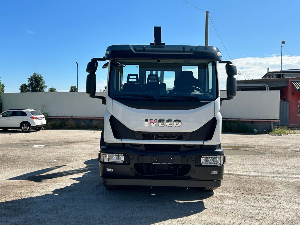 IVECO EUROCARGO 180E32K NUOVO SCARRABILE - Hook lift: gambar 2 IVECO EUROCARGO 180E32K NUOVO SCARRABILE - Hook lift: gambar 2