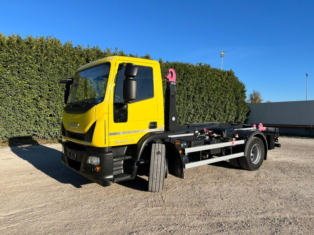 IVECO EUROCARGO 180EL28 SCARRABILE - Hook lift: gambar 1 IVECO EUROCARGO 180EL28 SCARRABILE - Hook lift: gambar 1