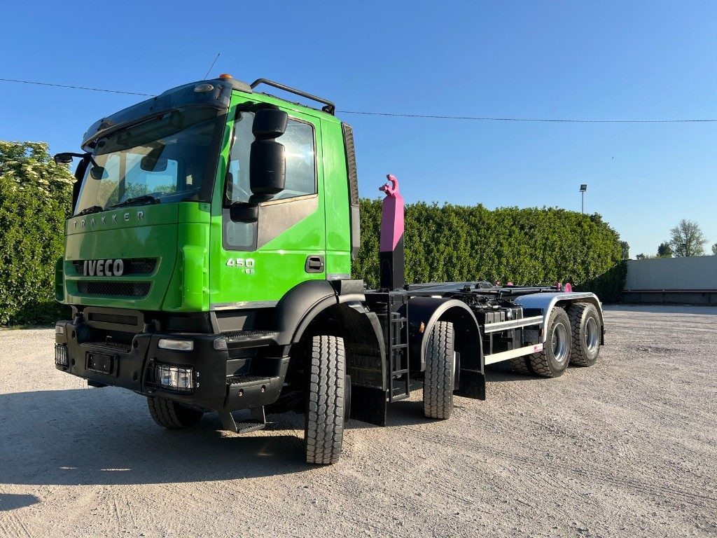 IVECO TRAKKER 450 SCARRABILE - Hook lift: gambar 1 IVECO TRAKKER 450 SCARRABILE - Hook lift: gambar 1
