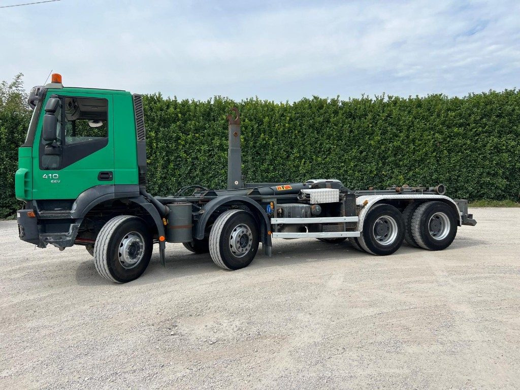 IVECO TRAKKER AD340T41 SCARRABILE - Hook lift: gambar 3 IVECO TRAKKER AD340T41 SCARRABILE - Hook lift: gambar 3