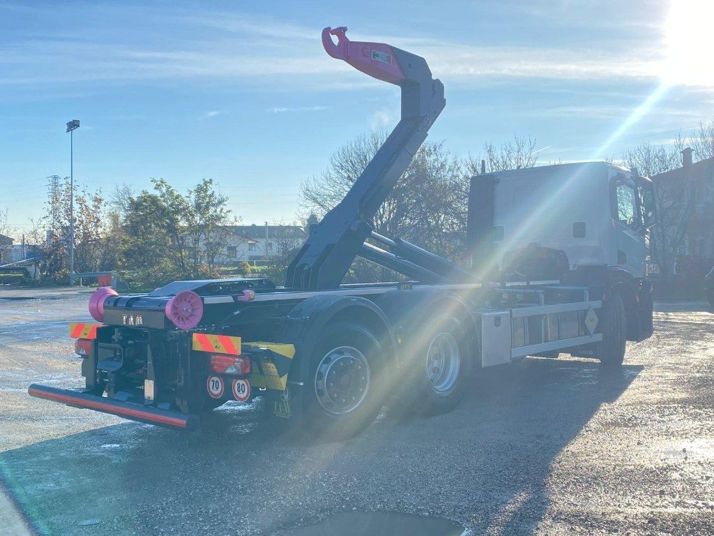 IVECO X-WAY AD280X48 NUOVO SCARRABILE PASSO 4500 - Hook lift: gambar 5 IVECO X-WAY AD280X48 NUOVO SCARRABILE PASSO 4500 - Hook lift: gambar 5