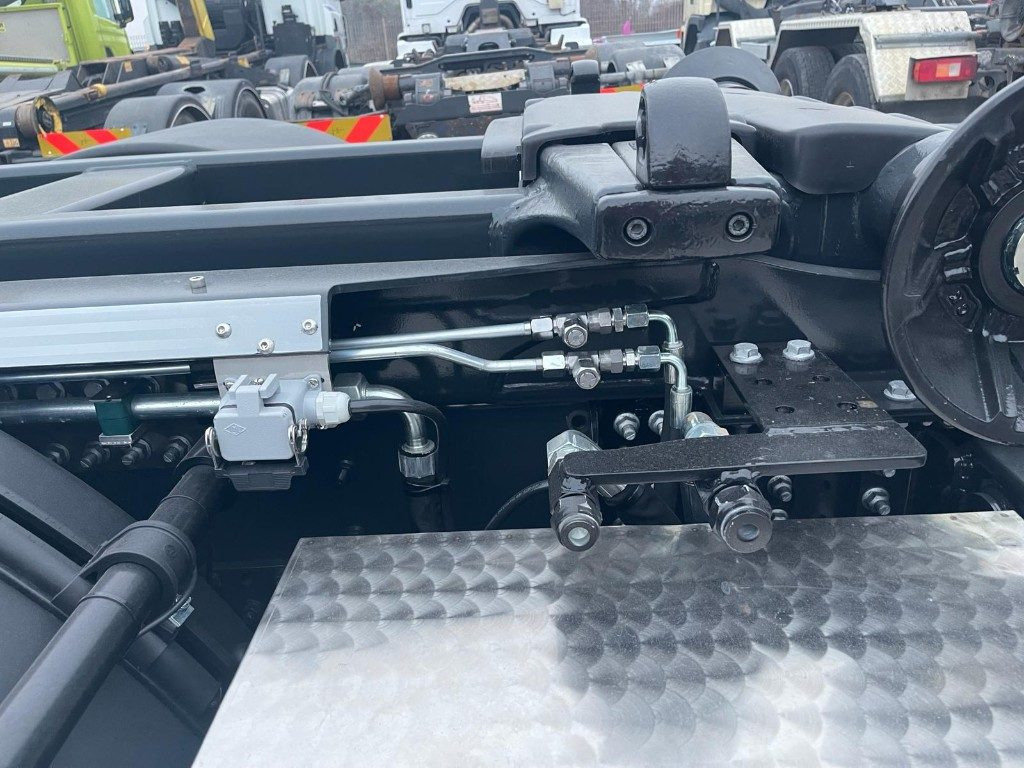 IVECO X-WAY AD350X480YPS SCARRABILE NUOVO - Hook lift: gambar 5 IVECO X-WAY AD350X480YPS SCARRABILE NUOVO - Hook lift: gambar 5