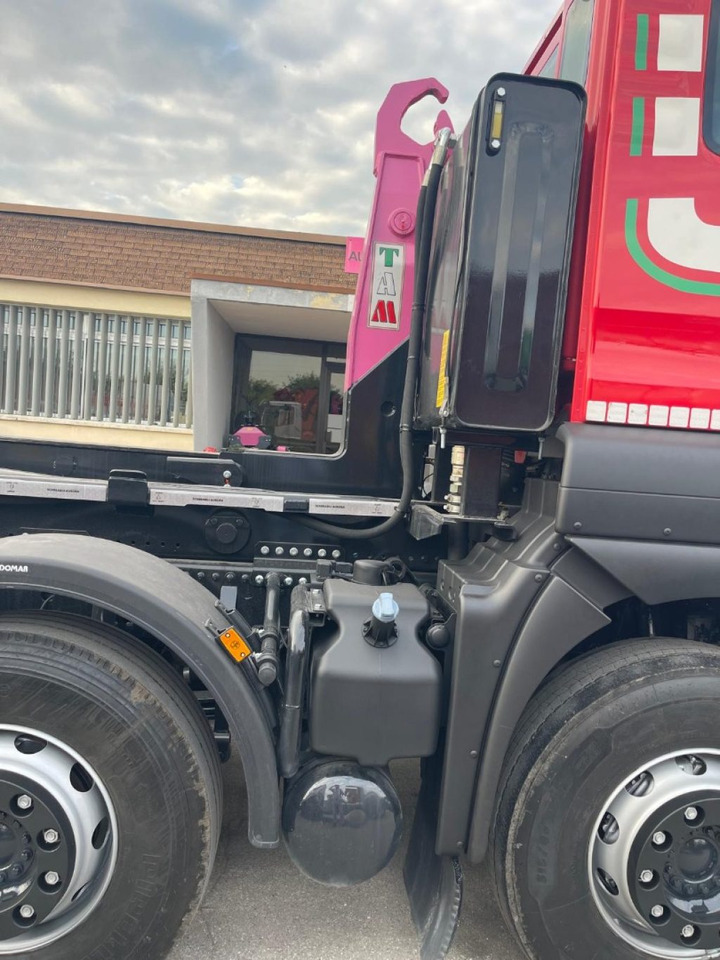 MAN TGS 41.480 SCARRABILE - Hook lift: gambar 4 MAN TGS 41.480 SCARRABILE - Hook lift: gambar 4
