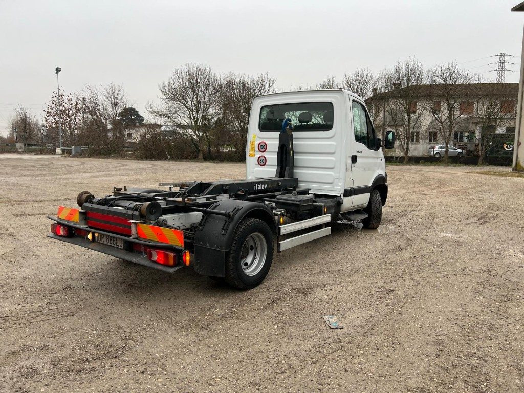 RENAULT MASCOTT SCARRABILE - Hook lift: gambar 4 RENAULT MASCOTT SCARRABILE - Hook lift: gambar 4