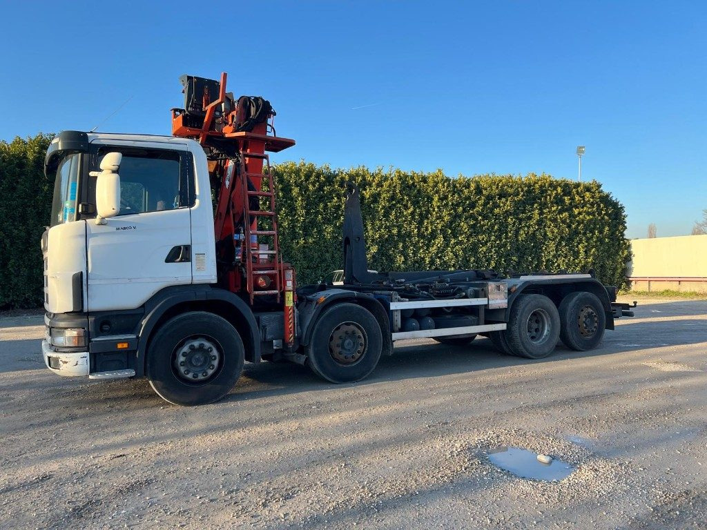SCANIA CV R124 SCARRABILE CON GRU E POLIPO - Hook lift: gambar 2 SCANIA CV R124 SCARRABILE CON GRU E POLIPO - Hook lift: gambar 2