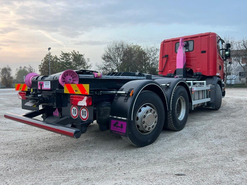 SCANIA G440 SCARRABILE NUOVO PNEUMATICO POSTERIORE - Hook lift: gambar 5 SCANIA G440 SCARRABILE NUOVO PNEUMATICO POSTERIORE - Hook lift: gambar 5