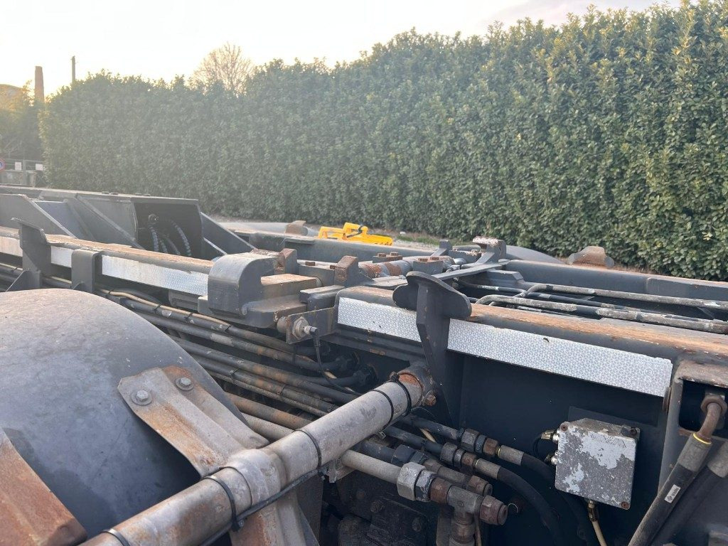 SCANIA R480 SCARRABILE - Hook lift: gambar 5 SCANIA R480 SCARRABILE - Hook lift: gambar 5
