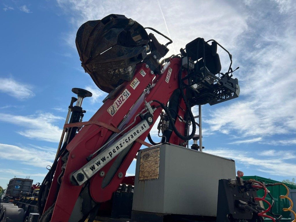 TECNOKAR SEMIRIMORCHIO TECNOKAR SCARRABILE CON GRU - Semi-trailer pengangkut mobil: gambar 4 TECNOKAR SEMIRIMORCHIO TECNOKAR SCARRABILE CON GRU - Semi-trailer pengangkut mobil: gambar 4