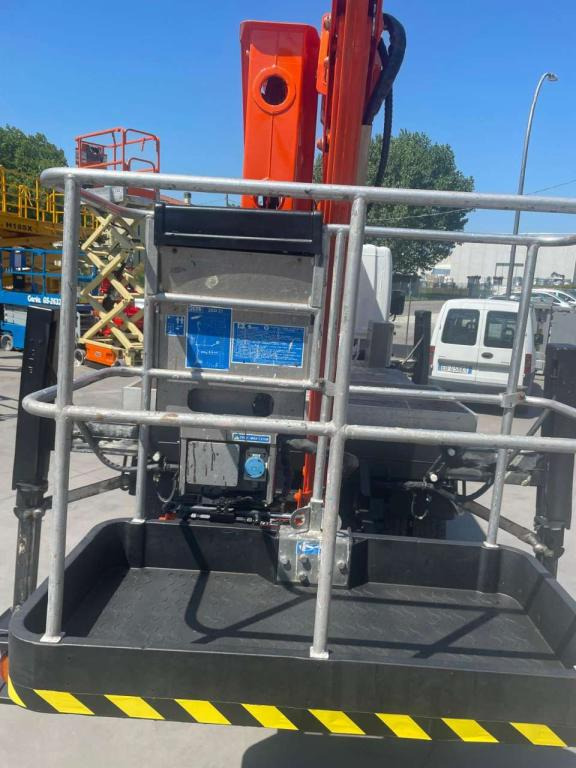 Platform udara yang dipasang di truk CTE ZED 21JH: gambar 9