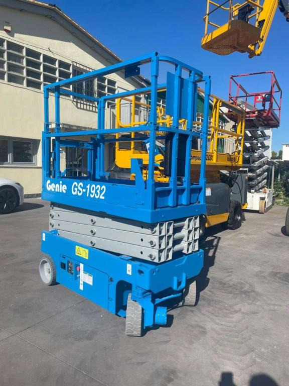 Genie GS-1932 - Scissor lifts: gambar 3 Genie GS-1932 - Scissor lifts: gambar 3