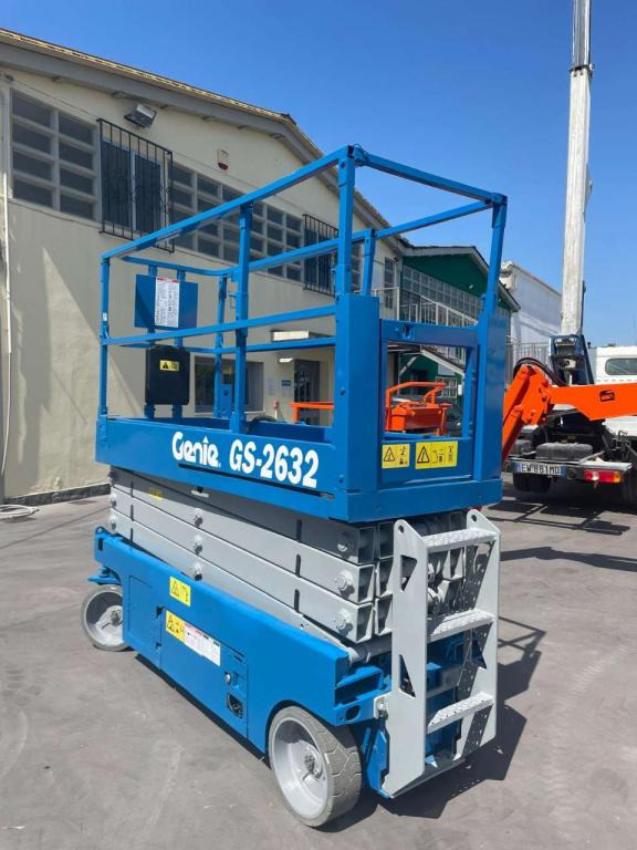 Genie GS-2632 - Scissor lifts: gambar 2 Genie GS-2632 - Scissor lifts: gambar 2