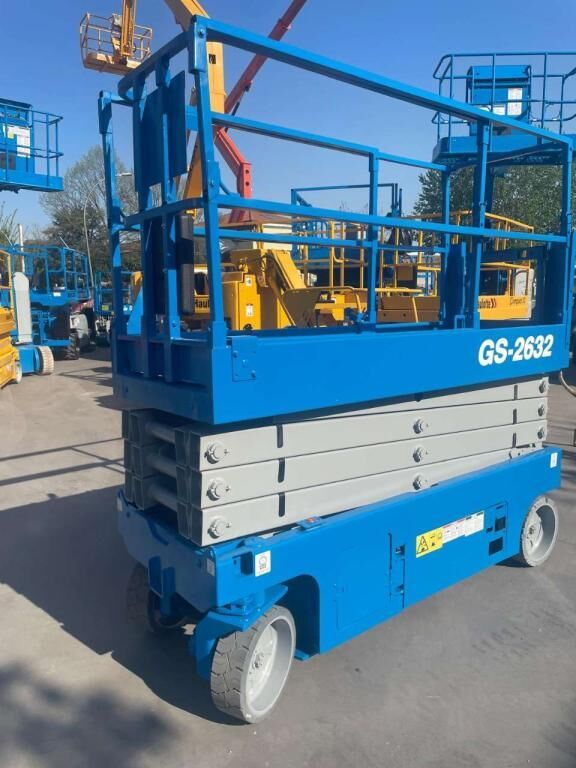 Genie GS-2632 - Scissor lifts: gambar 5 Genie GS-2632 - Scissor lifts: gambar 5