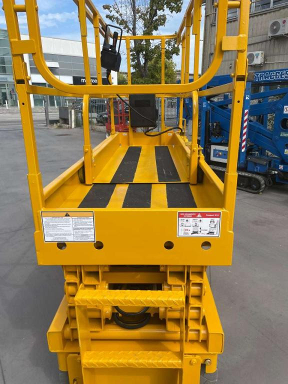 Haulotte COMPACT 10N - Scissor lifts: gambar 3 Haulotte COMPACT 10N - Scissor lifts: gambar 3