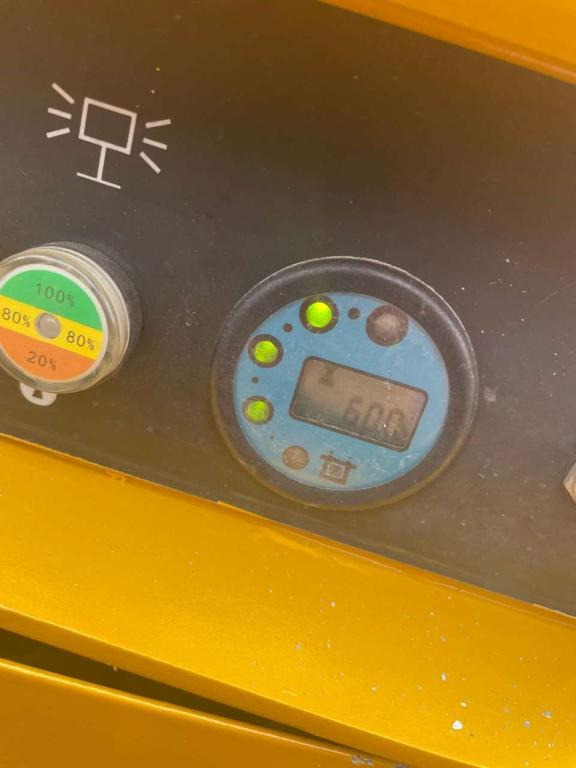 Haulotte COMPACT 12 - Scissor lifts: gambar 5 Haulotte COMPACT 12 - Scissor lifts: gambar 5