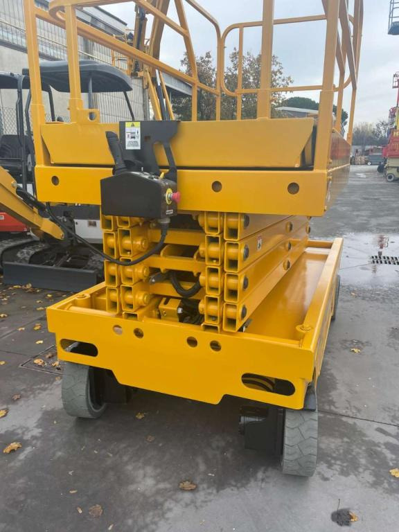 Haulotte COMPACT 12 - Scissor lifts: gambar 3 Haulotte COMPACT 12 - Scissor lifts: gambar 3