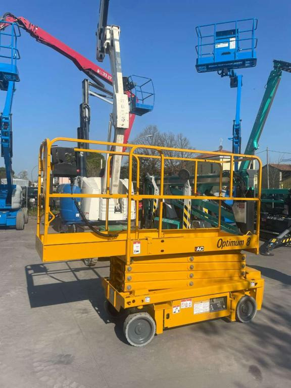 Haulotte OPTIMUM 8AC - Scissor lifts: gambar 1 Haulotte OPTIMUM 8AC - Scissor lifts: gambar 1