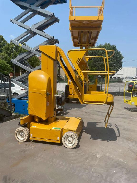 Haulotte STAR12 - Lift tiang vertikal: gambar 1 Haulotte STAR12 - Lift tiang vertikal: gambar 1