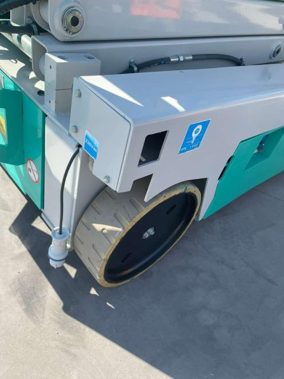 Imer IT12122 - Scissor lifts: gambar 3 Imer IT12122 - Scissor lifts: gambar 3