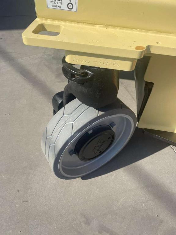 JLG 3246ES - Scissor lifts: gambar 2 JLG 3246ES - Scissor lifts: gambar 2