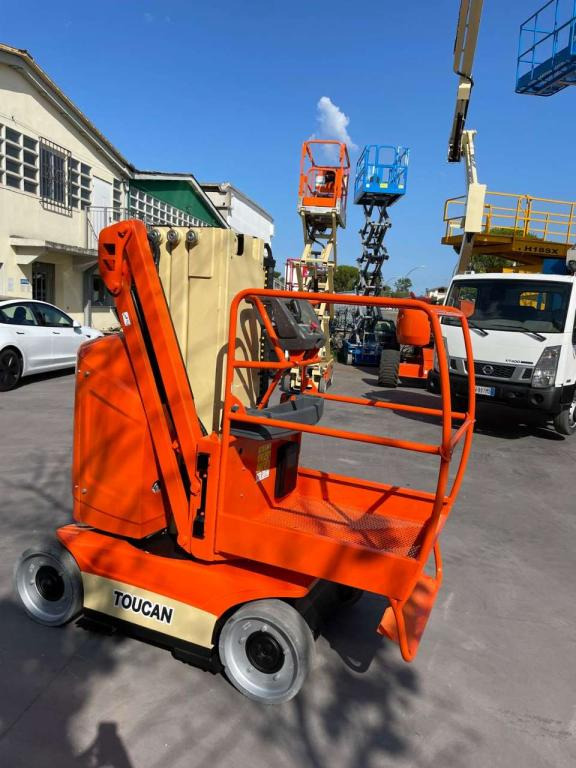 JLG TOUCAN 8E - Lift tiang vertikal: gambar 2 JLG TOUCAN 8E - Lift tiang vertikal: gambar 2