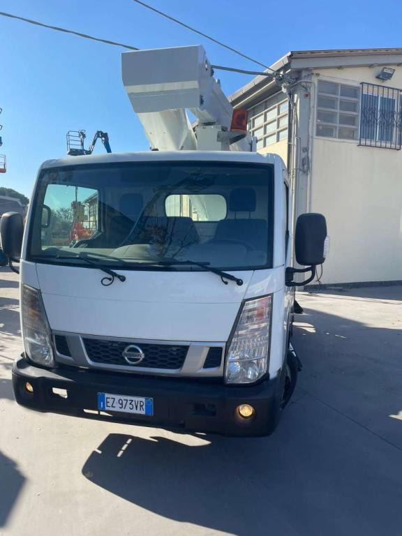 PALAFINGER P200A - Platform udara yang dipasang di truk: gambar 4 PALAFINGER P200A - Platform udara yang dipasang di truk: gambar 4