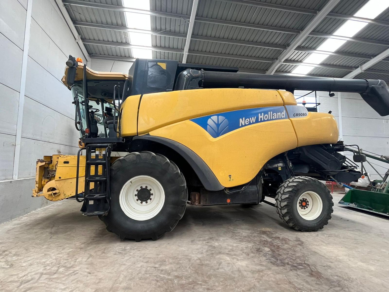 New Holland CR9080 - Mesin pemanen: gambar 1 New Holland CR9080 - Mesin pemanen: gambar 1