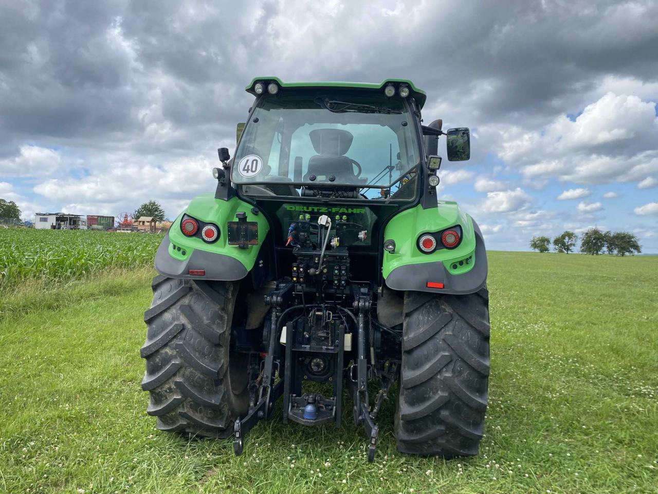 Deutz-Fahr 6155 Agrotron - Traktor: gambar 4 Deutz-Fahr 6155 Agrotron - Traktor: gambar 4