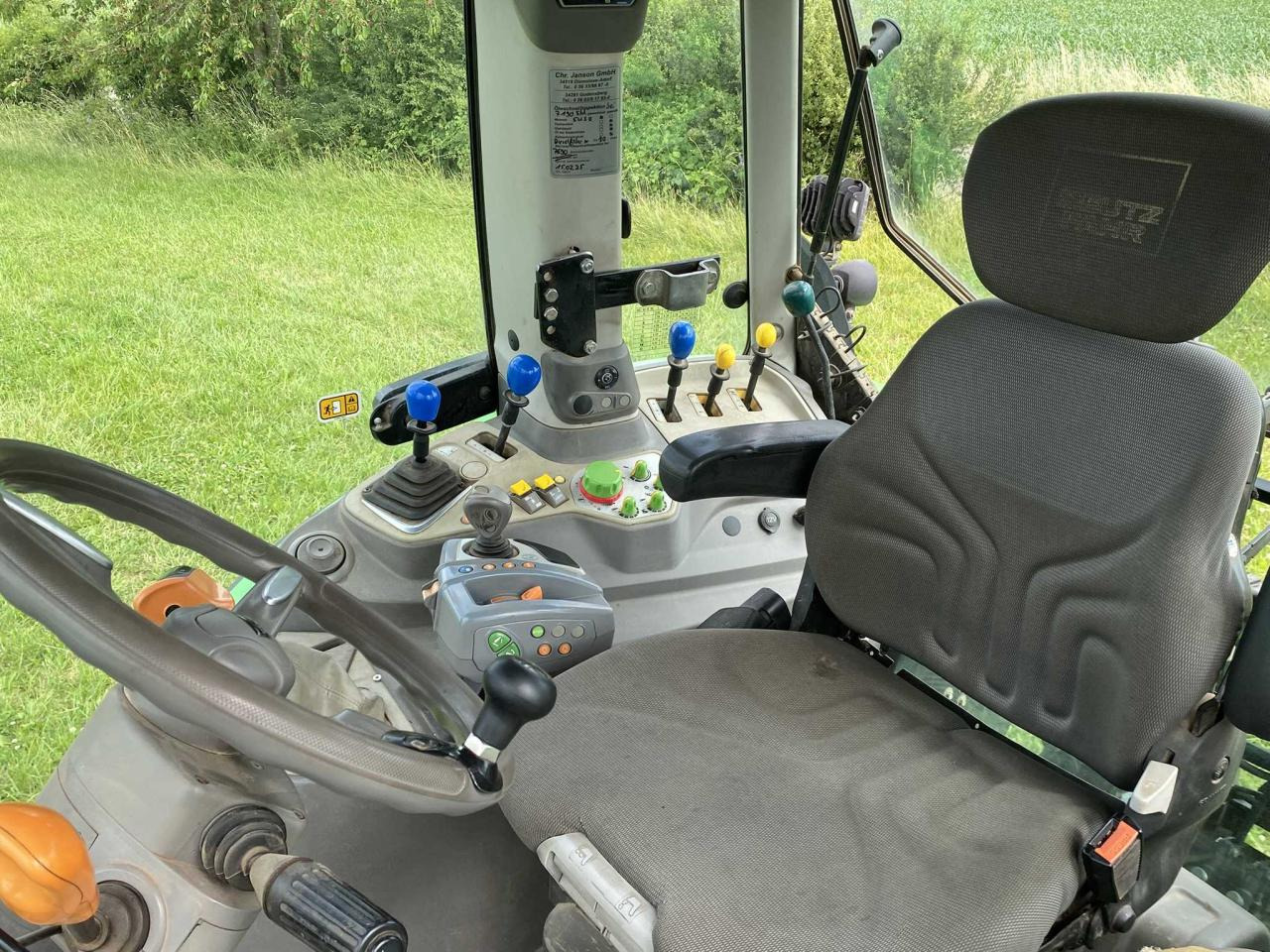 Deutz-Fahr 6155 Agrotron - Traktor: gambar 5 Deutz-Fahr 6155 Agrotron - Traktor: gambar 5