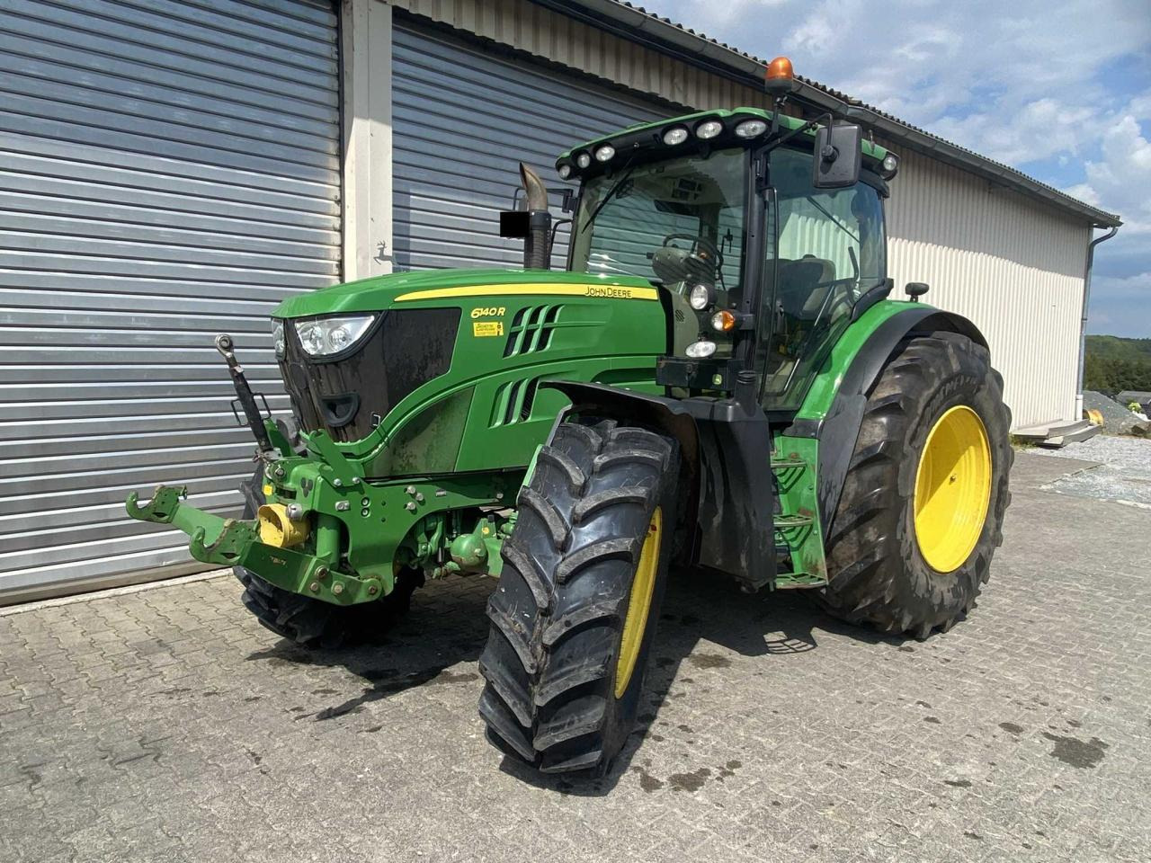 John Deere 6140R - Traktor: gambar 2 John Deere 6140R - Traktor: gambar 2