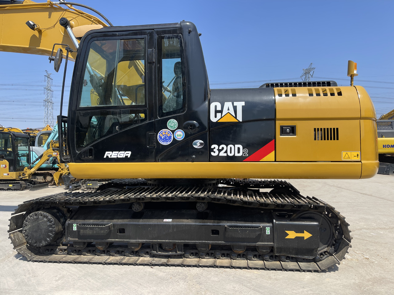 CATERPILLAR 320D2 - Ekskavator perayap: gambar 2 CATERPILLAR 320D2 - Ekskavator perayap: gambar 2