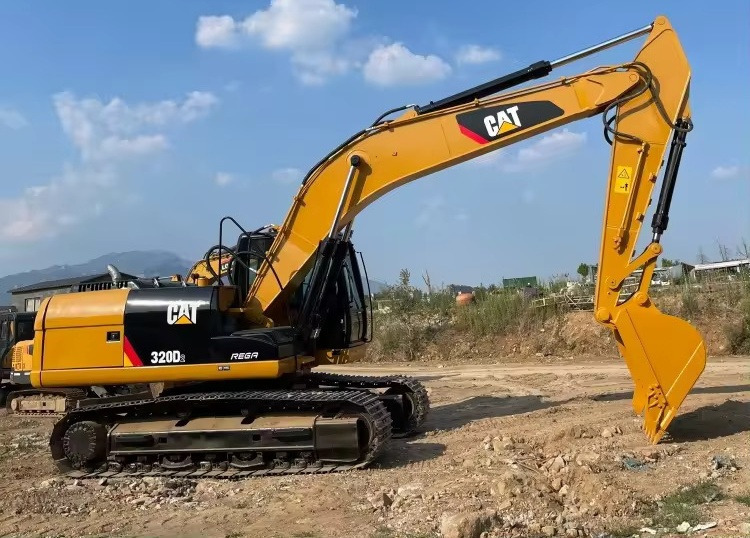 CATERPILLAR Crawler excavator Used excavator cat320 Japan brand Used CAT 320 Excavator Caterpillar 320D Crawler Excavator CAT320 used digger for sale - Ekskavator perayap: gambar 4 CATERPILLAR Crawler excavator Used excavator cat320 Japan brand Used CAT 320 Excavator Caterpillar 320D Crawler Excavator CAT320 used digger for sale - Ekskavator perayap: gambar 4