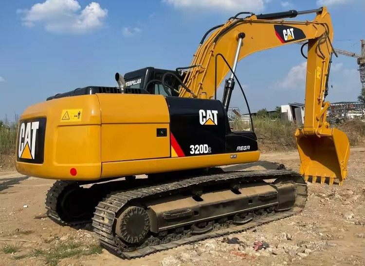 CATERPILLAR Crawler excavator Used excavator cat320 Japan brand Used CAT 320 Excavator Caterpillar 320D Crawler Excavator CAT320 used digger for sale - Ekskavator perayap: gambar 1 CATERPILLAR Crawler excavator Used excavator cat320 Japan brand Used CAT 320 Excavator Caterpillar 320D Crawler Excavator CAT320 used digger for sale - Ekskavator perayap: gambar 1