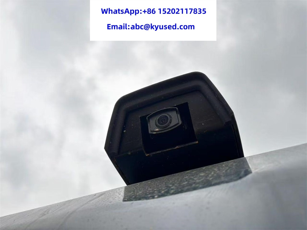 HYUNDAI HX220S - Ekskavator perayap: gambar 5 HYUNDAI HX220S - Ekskavator perayap: gambar 5