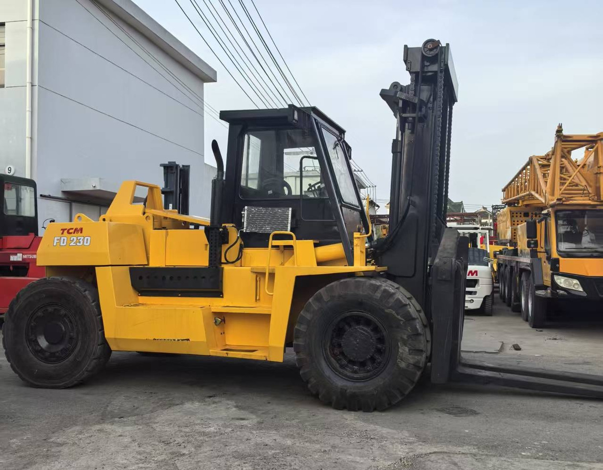 TCM FD230 23ton 25 ton FD250 FD200 FD160 15 ton 16 ton diesel forklift - Forklift diesel: gambar 3 TCM FD230 23ton 25 ton FD250 FD200 FD160 15 ton 16 ton diesel forklift - Forklift diesel: gambar 3