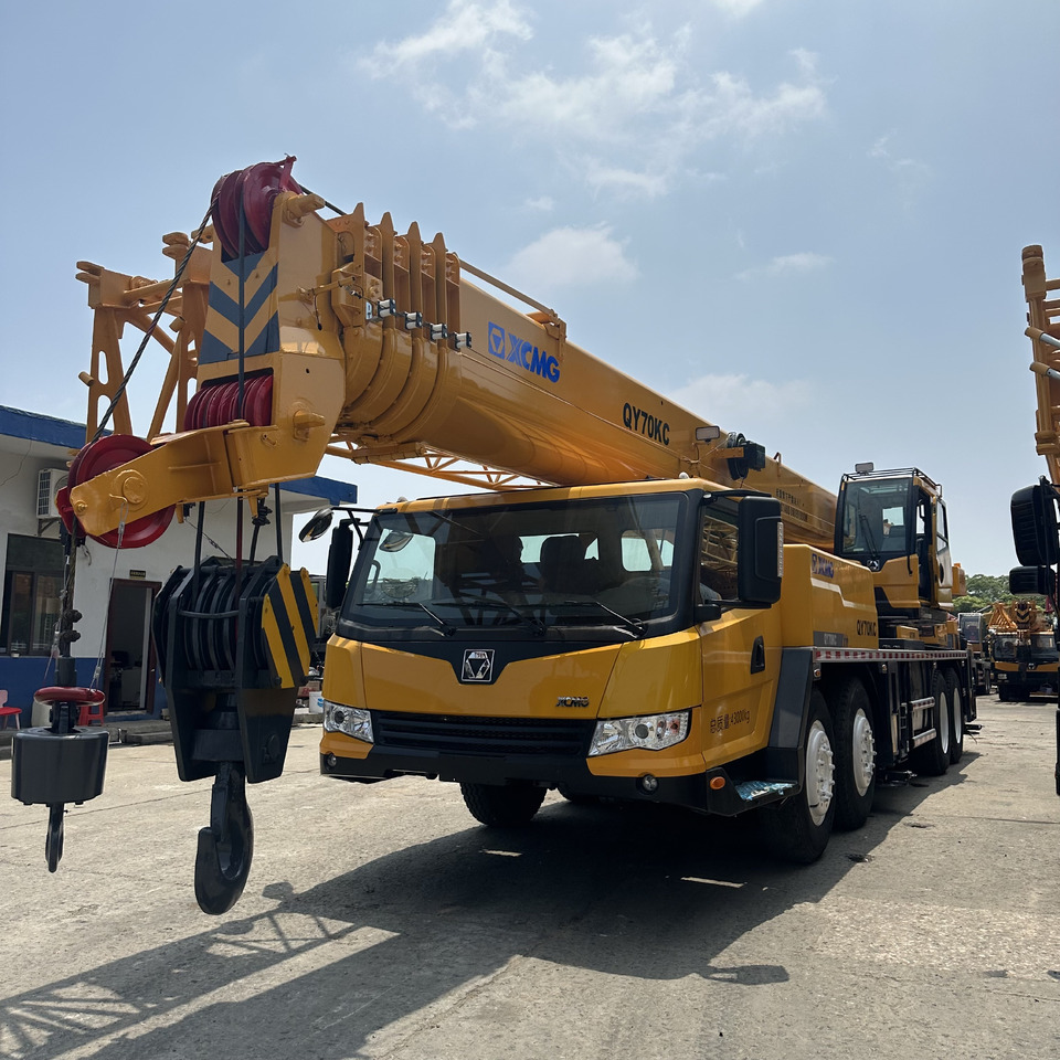 XCMG 70 ton QY70KC XCT75 QY75K QY70KS truck crane - Derek bergerak: gambar 1 XCMG 70 ton QY70KC XCT75 QY75K QY70KS truck crane - Derek bergerak: gambar 1
