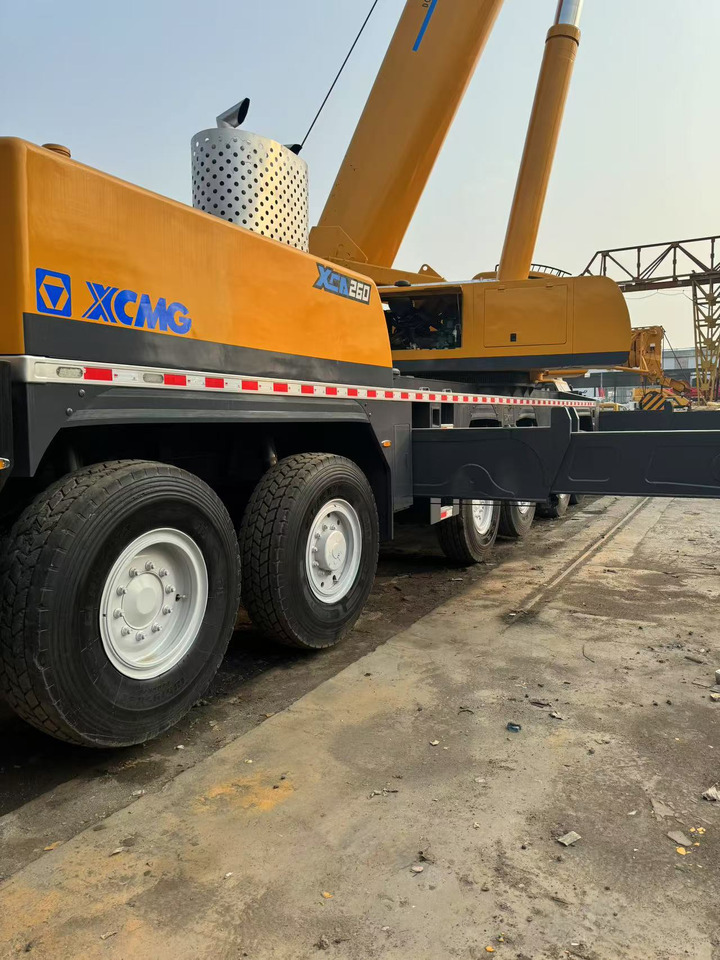 Leasing XCMG QAY240 XCT240 XCA240 QY240K 240 ton 250 ton 300 ton 260 ton 200 ton 220 ton crane XCMG QAY240 XCT240 XCA240 QY240K 240 ton 250 ton 300 ton 260 ton 200 ton 220 ton crane: gambar 6 Leasing XCMG QAY240 XCT240 XCA240 QY240K 240 ton 250 ton 300 ton 260 ton 200 ton 220 ton crane XCMG QAY240 XCT240 XCA240 QY240K 240 ton 250 ton 300 ton 260 ton 200 ton 220 ton crane: gambar 6