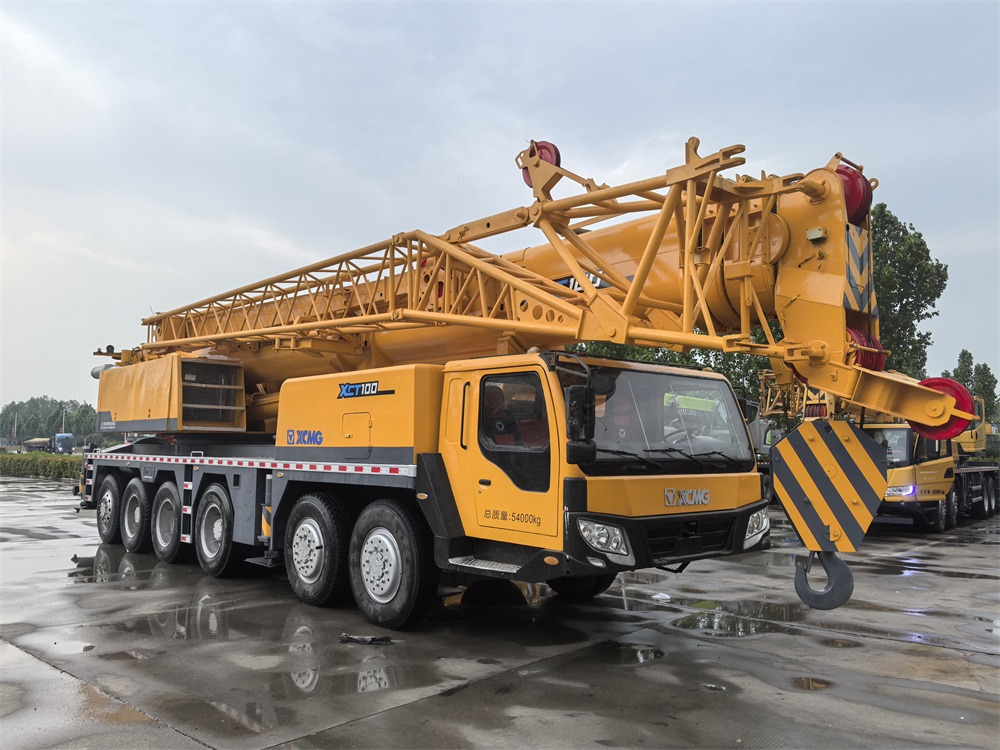 XCMG QY100K QY100K-1 100 ton 130 ton 160t truck crane - Derek bergerak: gambar 2 XCMG QY100K QY100K-1 100 ton 130 ton 160t truck crane - Derek bergerak: gambar 2