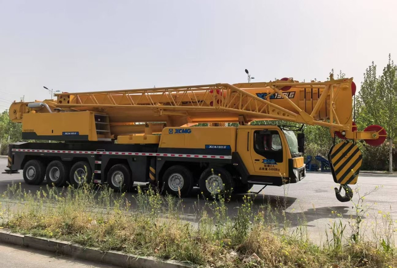 XCMG QY130K 130 ton 120 ton 140ton 150ton 160ton 200t truck crane - Derek bergerak: gambar 3 XCMG QY130K 130 ton 120 ton 140ton 150ton 160ton 200t truck crane - Derek bergerak: gambar 3
