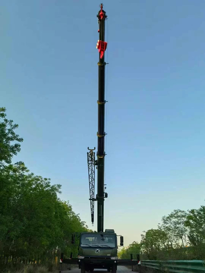 Derek bergerak XCMG QY25K5-1 25 ton truck crane: gambar 10