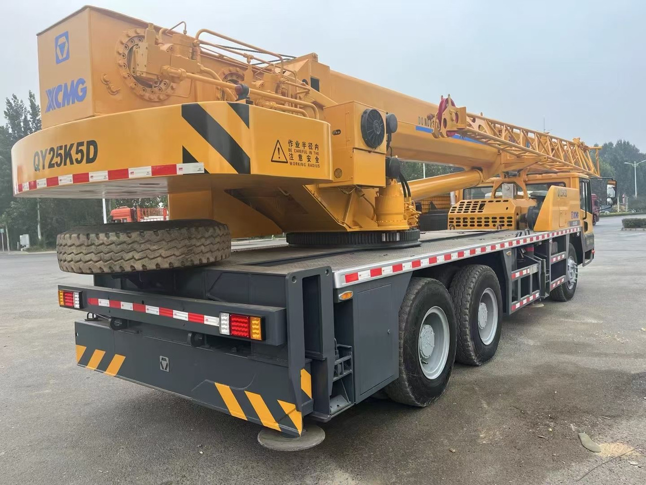 XCMG QY25K5D QY25K5C QY25K5-1 25 TON TRUCK CRANE - Derek bergerak: gambar 4 XCMG QY25K5D QY25K5C QY25K5-1 25 TON TRUCK CRANE - Derek bergerak: gambar 4