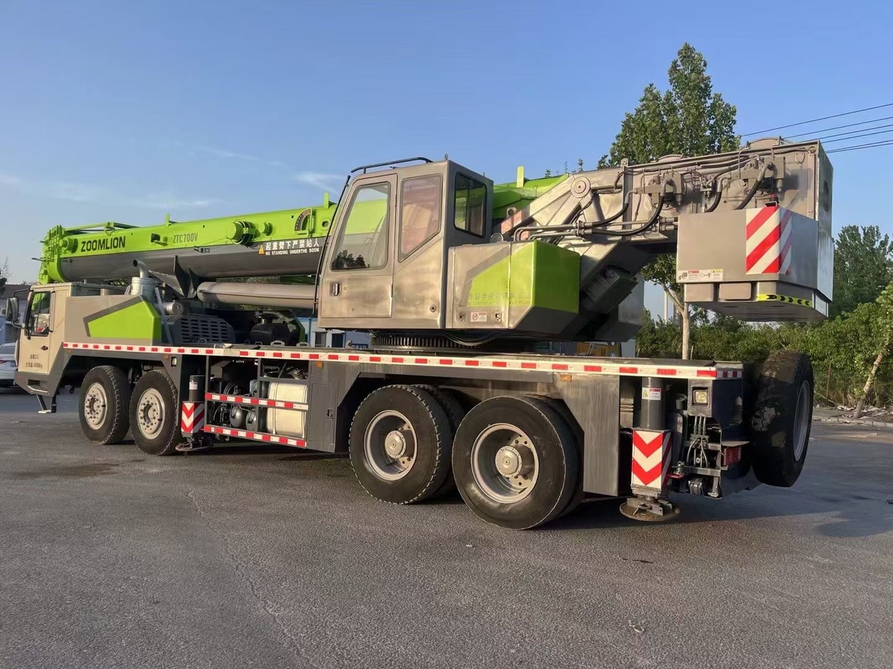ZOOMLION ZTC700V 70 ton 80 ton ztc800v ztc1000v truck crane - Derek bergerak: gambar 4 ZOOMLION ZTC700V 70 ton 80 ton ztc800v ztc1000v truck crane - Derek bergerak: gambar 4