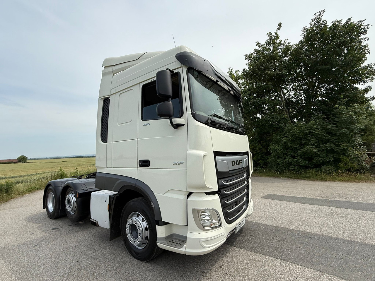 DAF XF 105 480 RHD - Tractor head: gambar 4 DAF XF 105 480 RHD - Tractor head: gambar 4