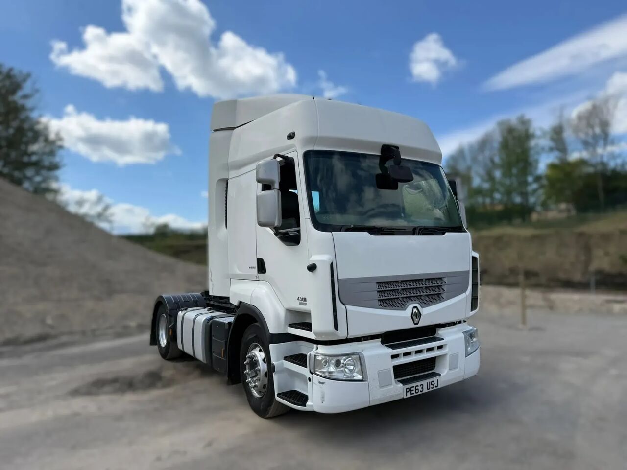 Renault Premium 430 DXi 4x2 - RHD (USJ) - Tractor head: gambar 1 Renault Premium 430 DXi 4x2 - RHD (USJ) - Tractor head: gambar 1