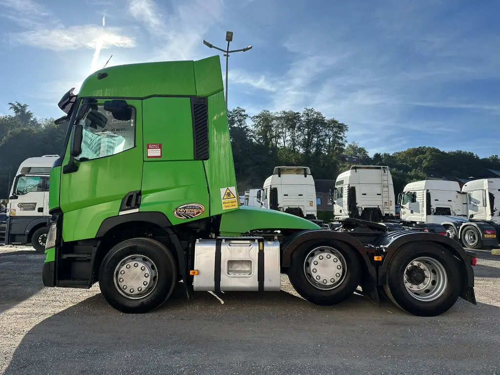 Renault T 460 (GWA) - Tractor head: gambar 4 Renault T 460 (GWA) - Tractor head: gambar 4