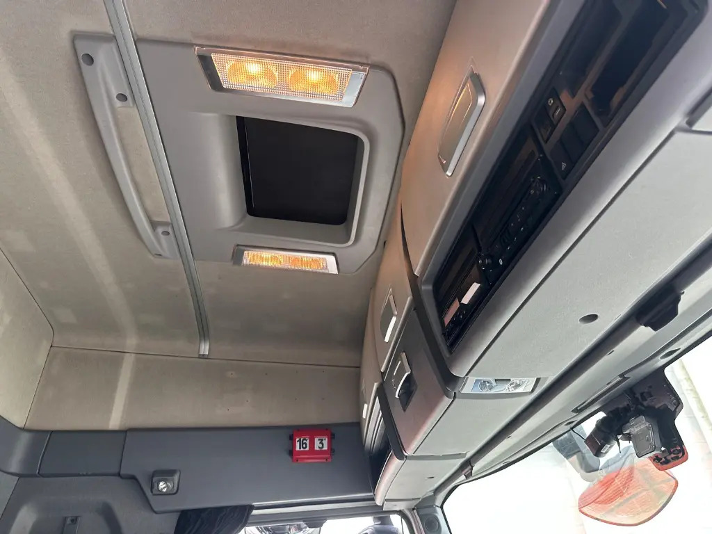 Tractor head Renault T 480 6x2 - RHD (NLF): gambar 14 Tractor head Renault T 480 6x2 - RHD (NLF): gambar 14