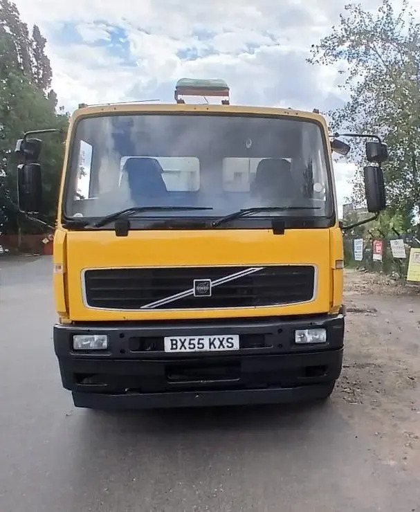 Volvo Tipper (KXS) - Truk jungkit: gambar 2 Volvo Tipper (KXS) - Truk jungkit: gambar 2